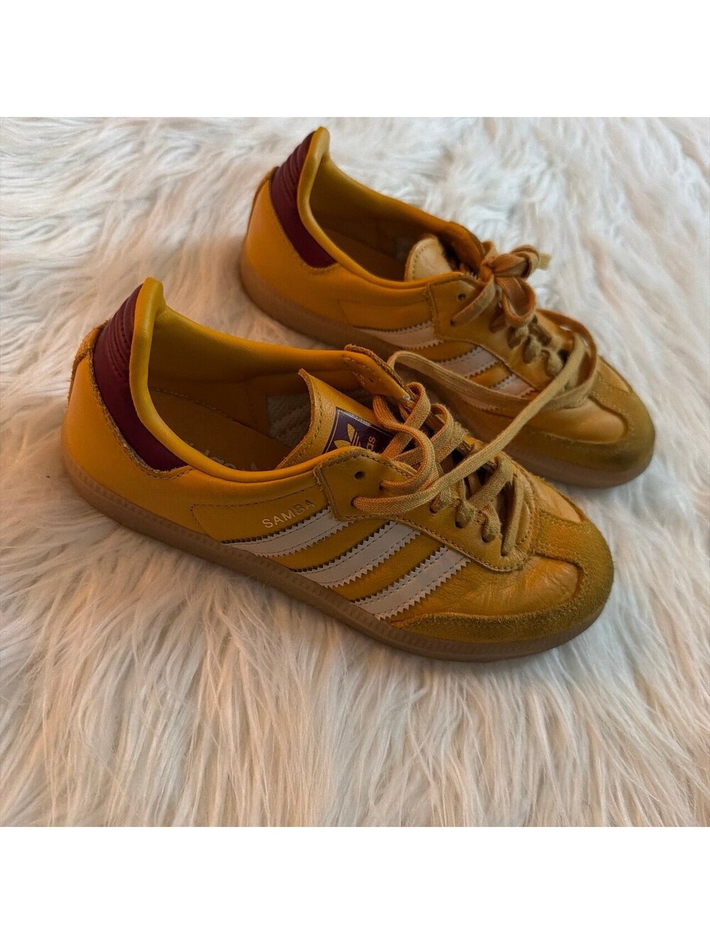 Adidas Zamba  shoes size 3.5